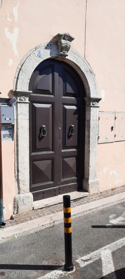 Oasi Apartment Poggio Moiano Exterior foto
